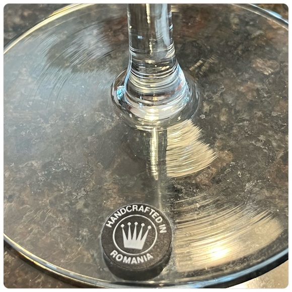 Colony-Pair of Crystal Dove Etched Champagne Glasses-Made In Romania - Picture 3 of 5